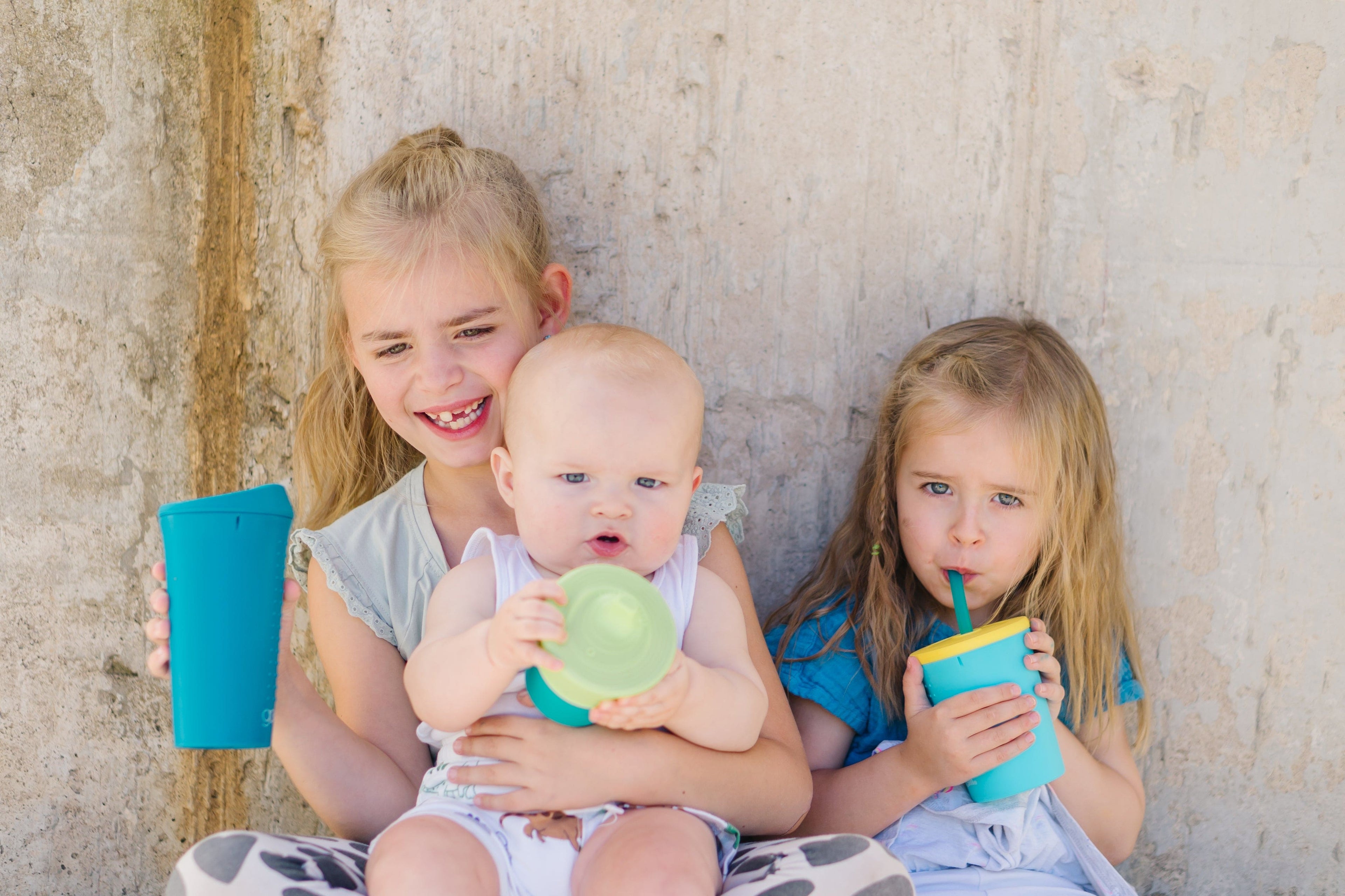 Soft, non-toxic reusable silicone straw paired with a flexible, eco-friendly silicone cup.
