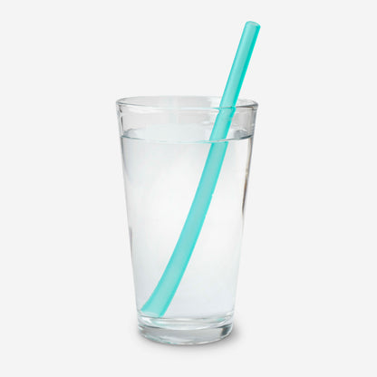 Flexible silicone straws suitable for hot and cold beverages