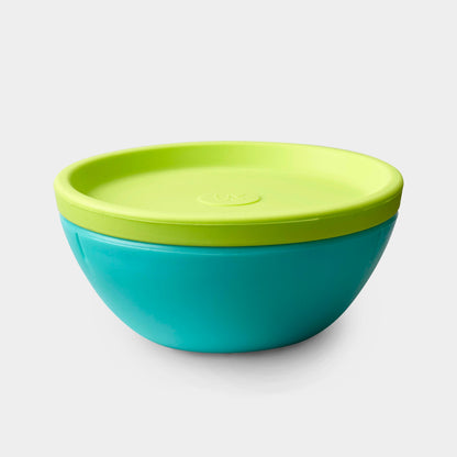 Reusable silicone bowl with stainless steel embedded for stability, perfect for food storage.
