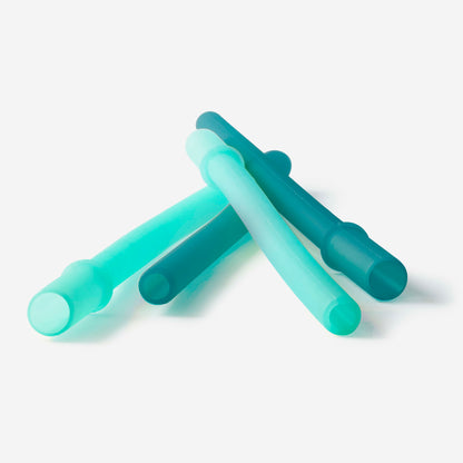 Soft platinum silicone SiliStraws, safe for teeth and resistant to heat.
